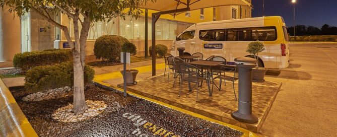 Estacionamiento del City Express by Marriott Ciudad Juárez
