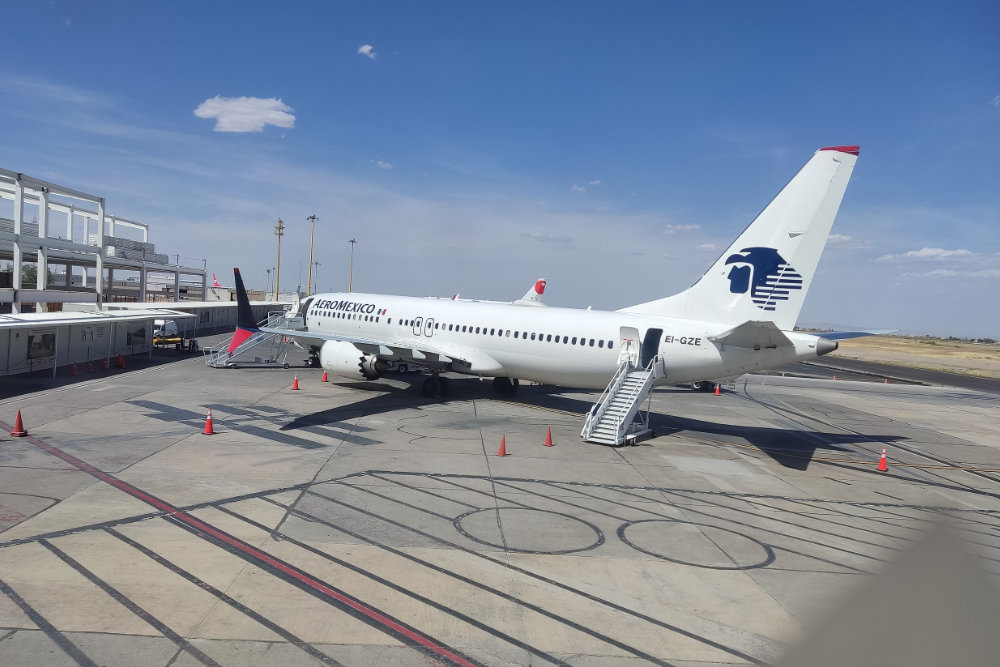 aeropuerto internacional abraham gonzalez Avión de Aeroméxico en la plataforma del Aeropuerto Internacional Abraham González en Ciudad Juárez.