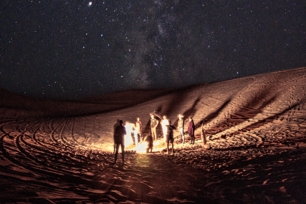 Actividades nocturnas al aire libre en las dunas de samalayuca